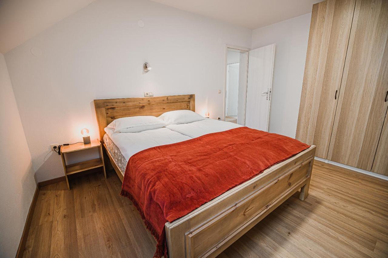 Mojcin Pisker Apartment House クラーニ エクステリア 写真
