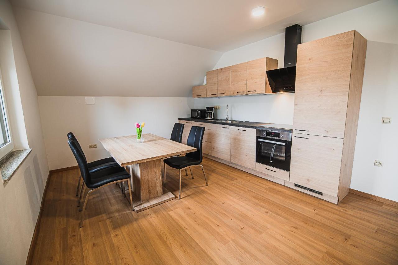 Mojcin Pisker Apartment House クラーニ エクステリア 写真