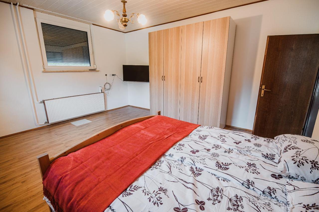 Mojcin Pisker Apartment House クラーニ エクステリア 写真